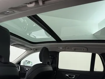 Car image 45