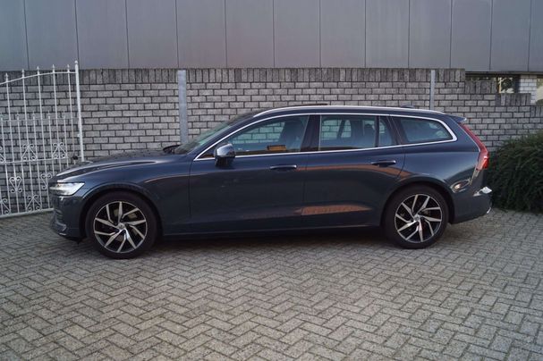 Volvo V60 T4 Momentum Pro 155 kW image number 3