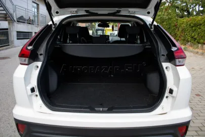 Car image 34
