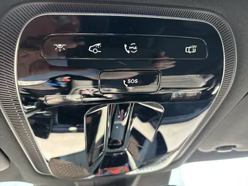 Car image 33