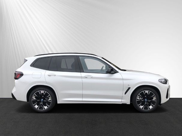 BMW iX3 M Sport 210 kW image number 2