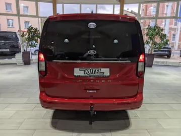 Car image 40