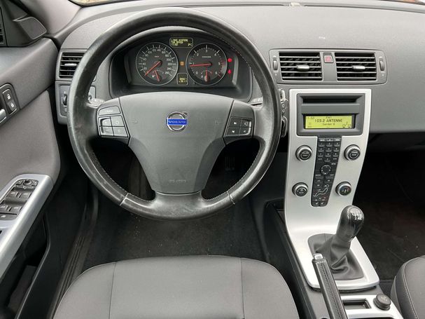 Volvo V50 D2 Momentum 84 kW image number 3