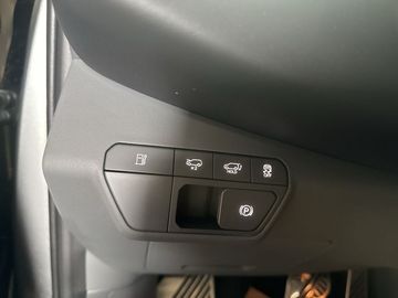 Car image 35