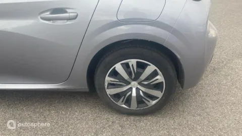 Car image 20