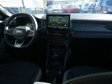 Car image 18