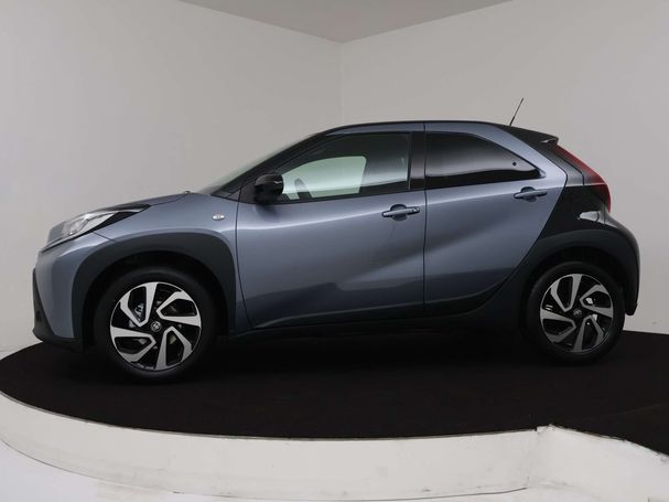 Toyota Aygo X 1.0 VVT-i 53 kW image number 3