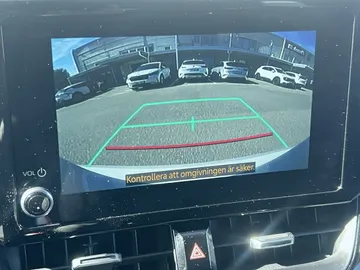 Car image 21