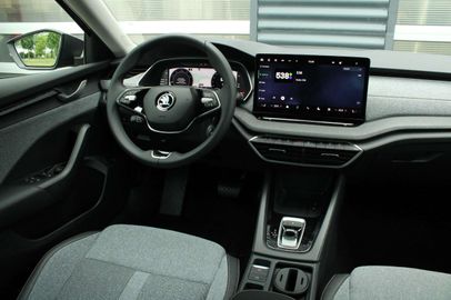 Car image 31