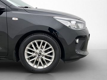 Car image 29