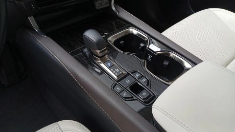 Car image 21