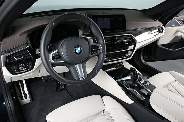 BMW 530i xDrive 185 kW image number 15