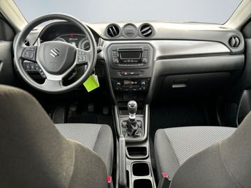 Car image 10