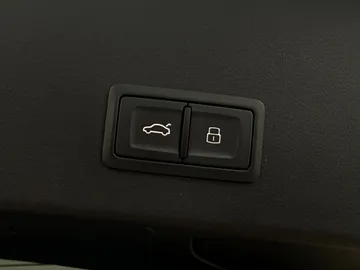 Car image 39
