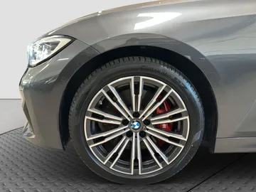Car image 41