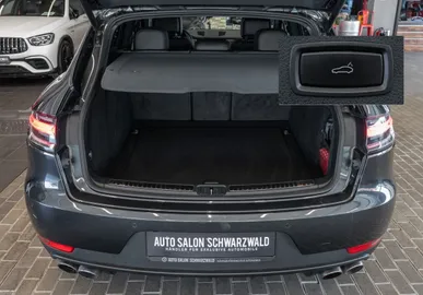 Car image 34