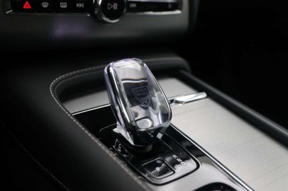 Car image 36