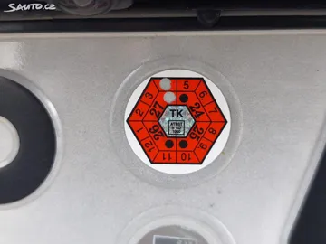 Car image 33