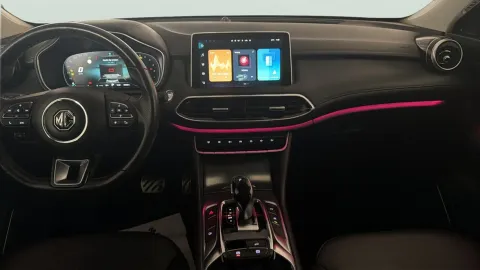 Car image 28