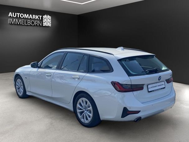 BMW 330e Touring 215 kW image number 5