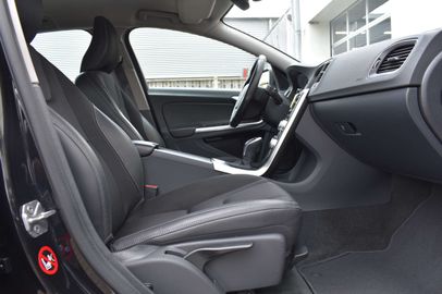 Car image 35