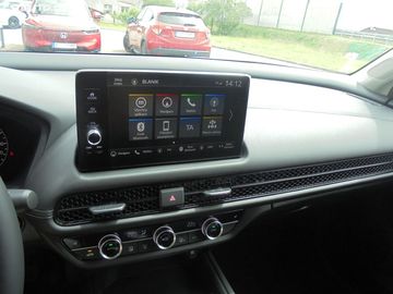 Car image 24