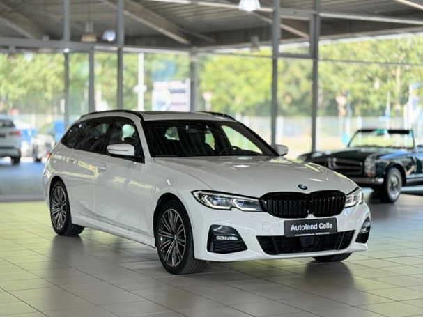 BMW 330 Touring e M Sport 215 kW image number 2