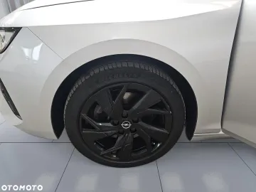 Car image 33
