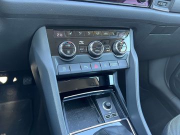 Car image 36