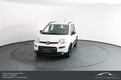 Car image 4