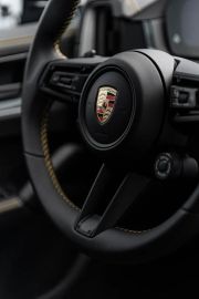 Car image 36