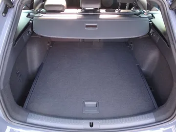 Car image 37