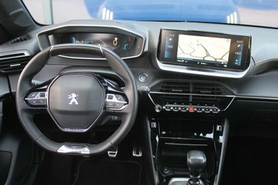 Car image 16