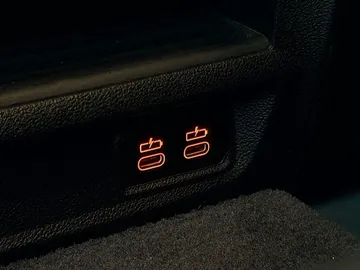 Car image 49
