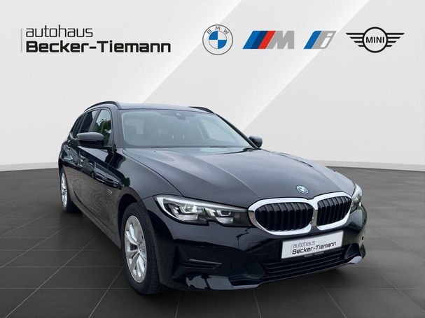 BMW 320 e Touring xDrive 150 kW image number 7