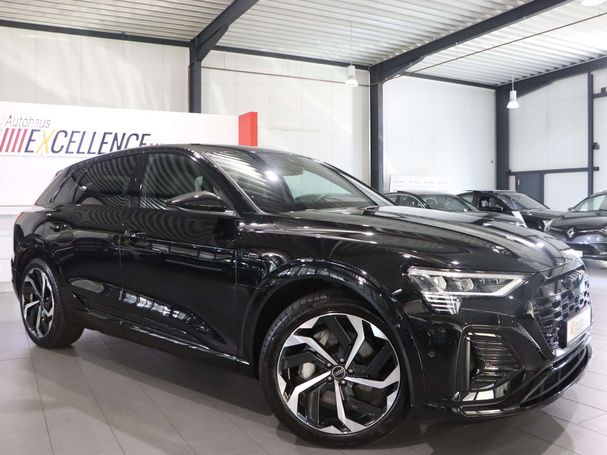 Audi Q8 50 quattro e-tron S-line Sport 250 kW image number 2