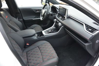 Car image 31