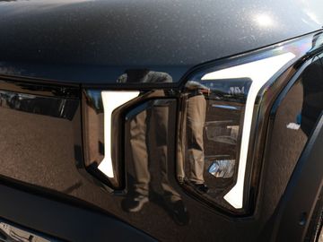 Car image 33
