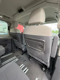 Car image 27