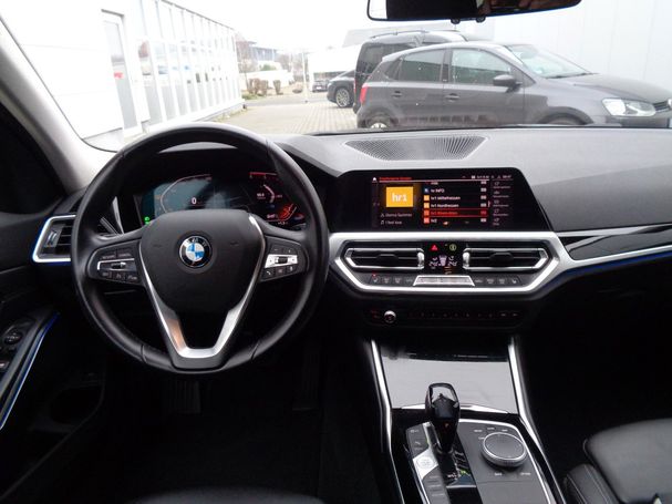 BMW 320d Touring Sport Line 140 kW image number 11