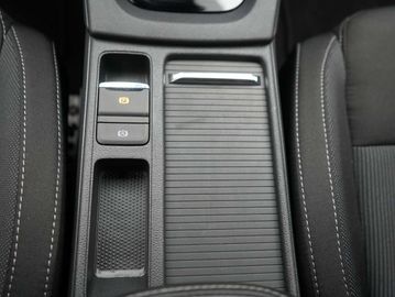 Car image 35