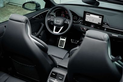 Car image 31