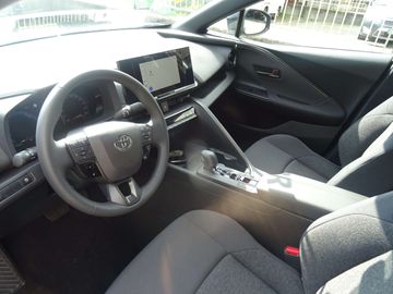 Car image 12