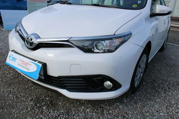 Toyota Auris 73 kW image number 10