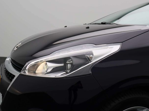 Peugeot 208 PureTech Signature 60 kW image number 15