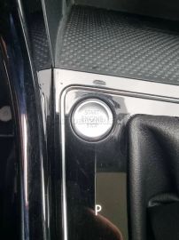 Car image 36