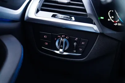 Car image 47