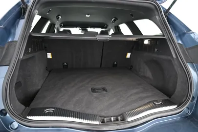 Car image 38