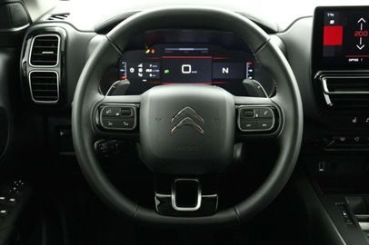 Car image 27