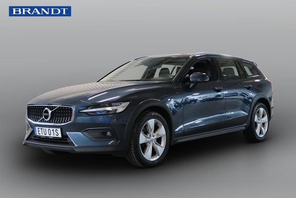 Volvo V60 Cross Country B4 AWD 147 kW image number 1